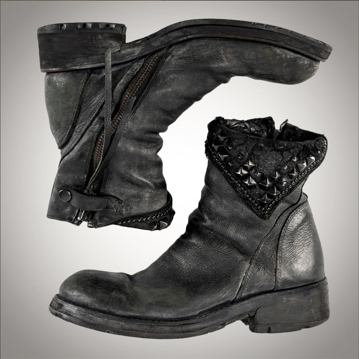 KMRII:CRUSH BOOTS