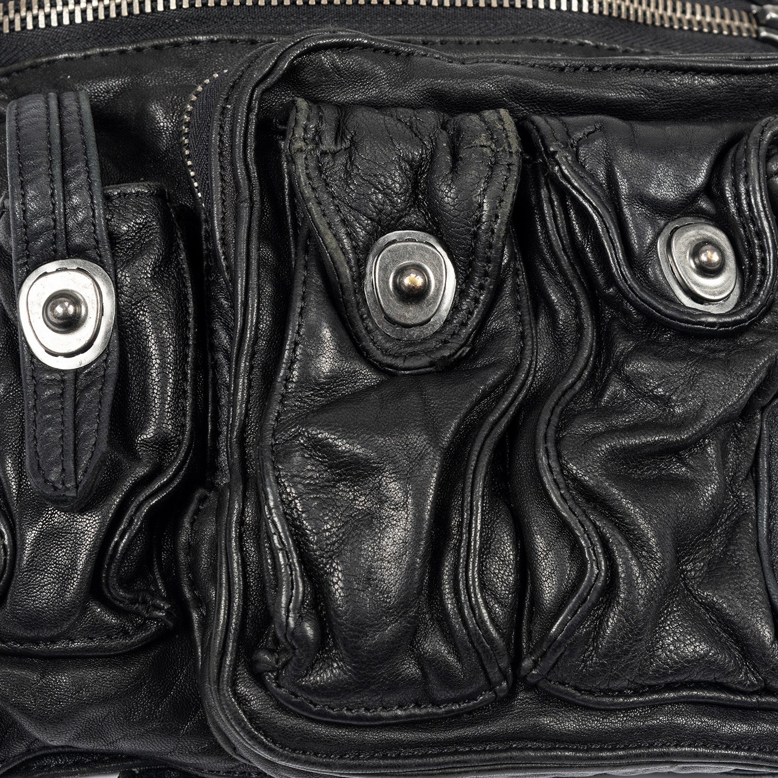 JOHNNY WOLF:LEATHER GAS MASK BELT BAG