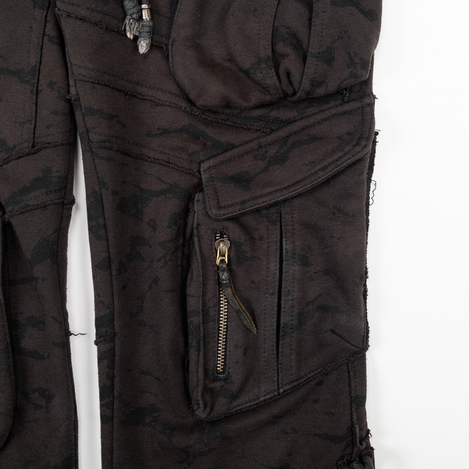 14TH ADDICTION:FLARED SWEAT PANTS – :ANOMALIE_