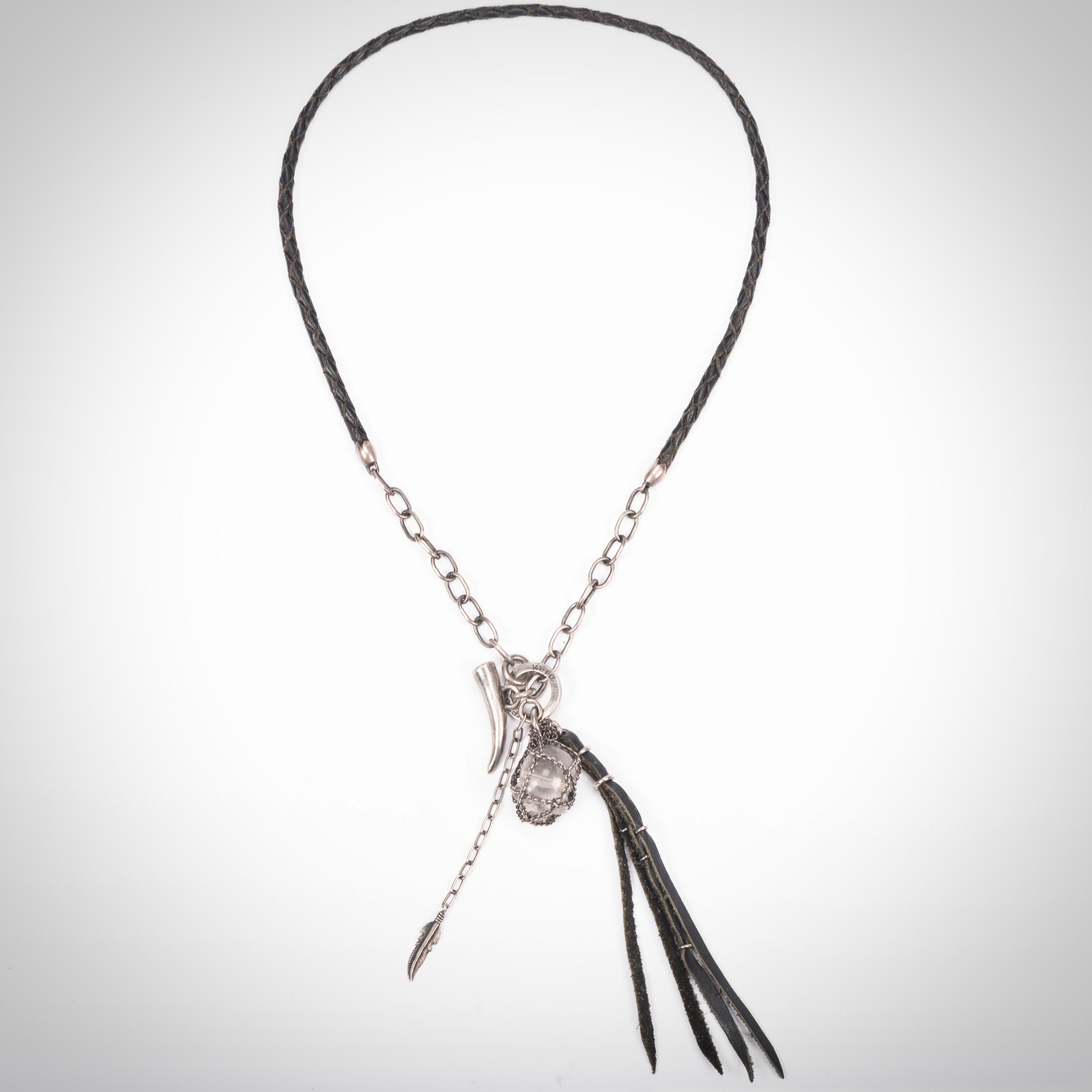 KETO:GLASS SKULL NECKLACE
